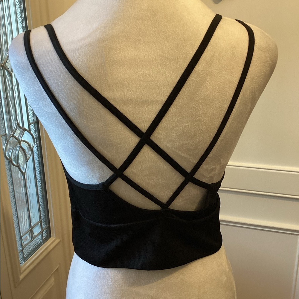 Black Strappy Back Crop Top/Sports Bra